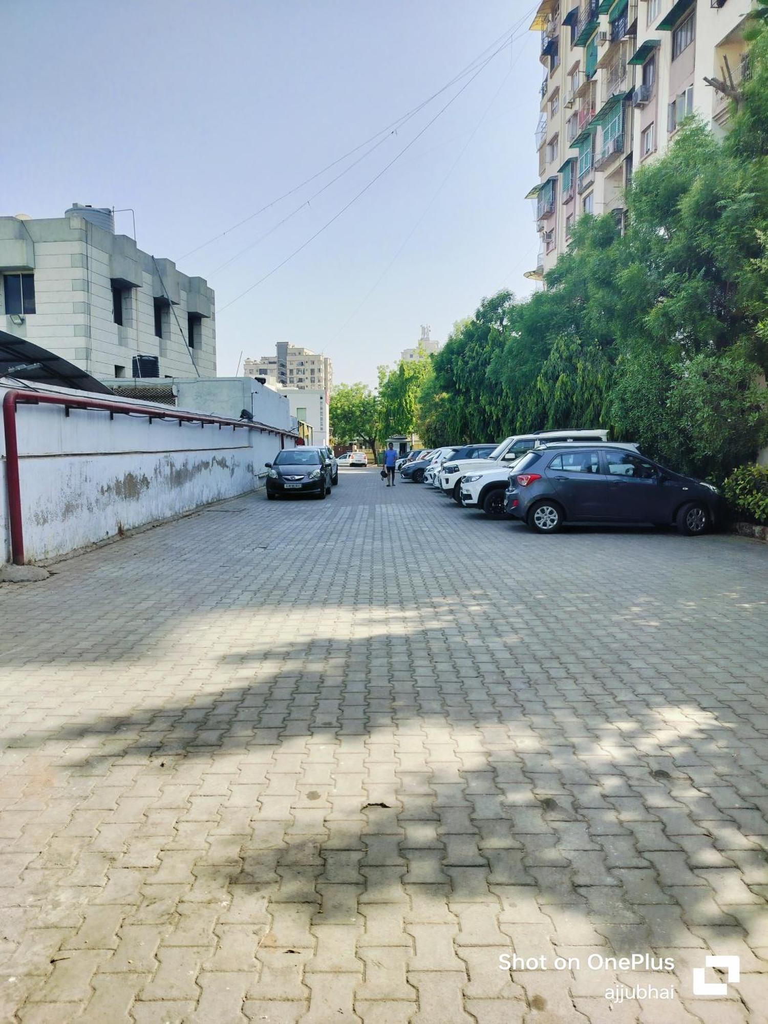 Hotel Sun N Step Club Ahmedabad Esterno foto